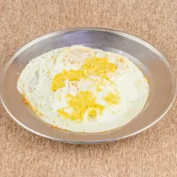 بيض عيون